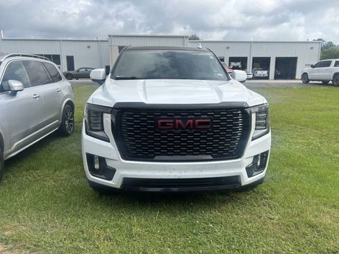 Used 2023 GMC Yukon SLT RWD image 2