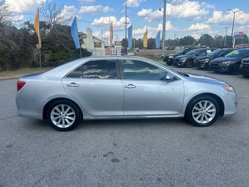 Used 2013 Toyota Camry XLE w/ Preferred Accessory Pkg image 6