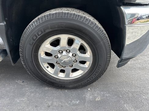 Used 2013 Chevrolet Silverado 2500 LT w/ Interior Plus Package image 5