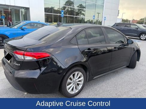 Used 2024 Toyota Corolla LE w/ LE Convenience Package FWD image 5