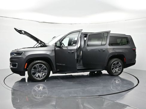 Used 2024 Jeep Wagoneer L Series II image 50