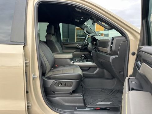 Used 2023 Chevrolet Silverado 1500 ZR2 image 31