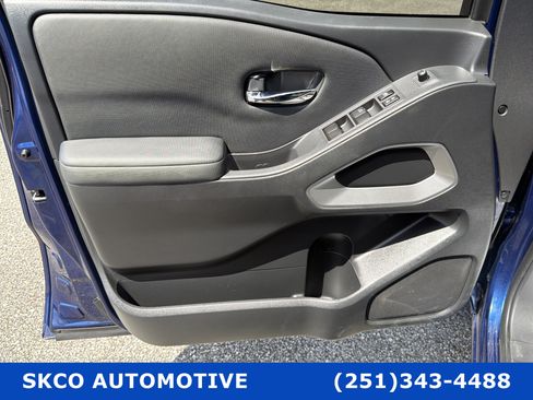 Used 2022 Nissan Frontier SV RWD image 12
