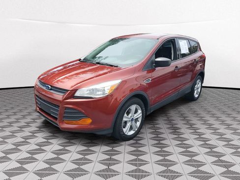 Used 2015 Ford Escape S FWD image 3