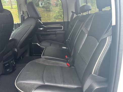 Used 2024 RAM 2500 Laramie image 15