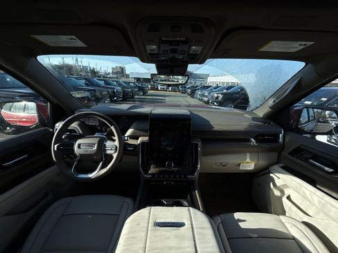 New 2026 GMC Yukon Denali image 23