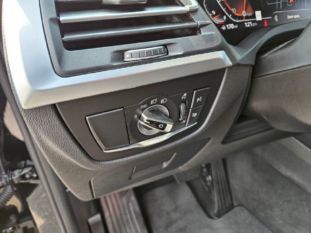 Used 2024 BMW X3 xDrive30i AWD/4WD image 31