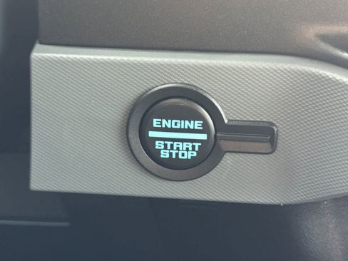 Used 2022 Ford Bronco Black Diamond image 22