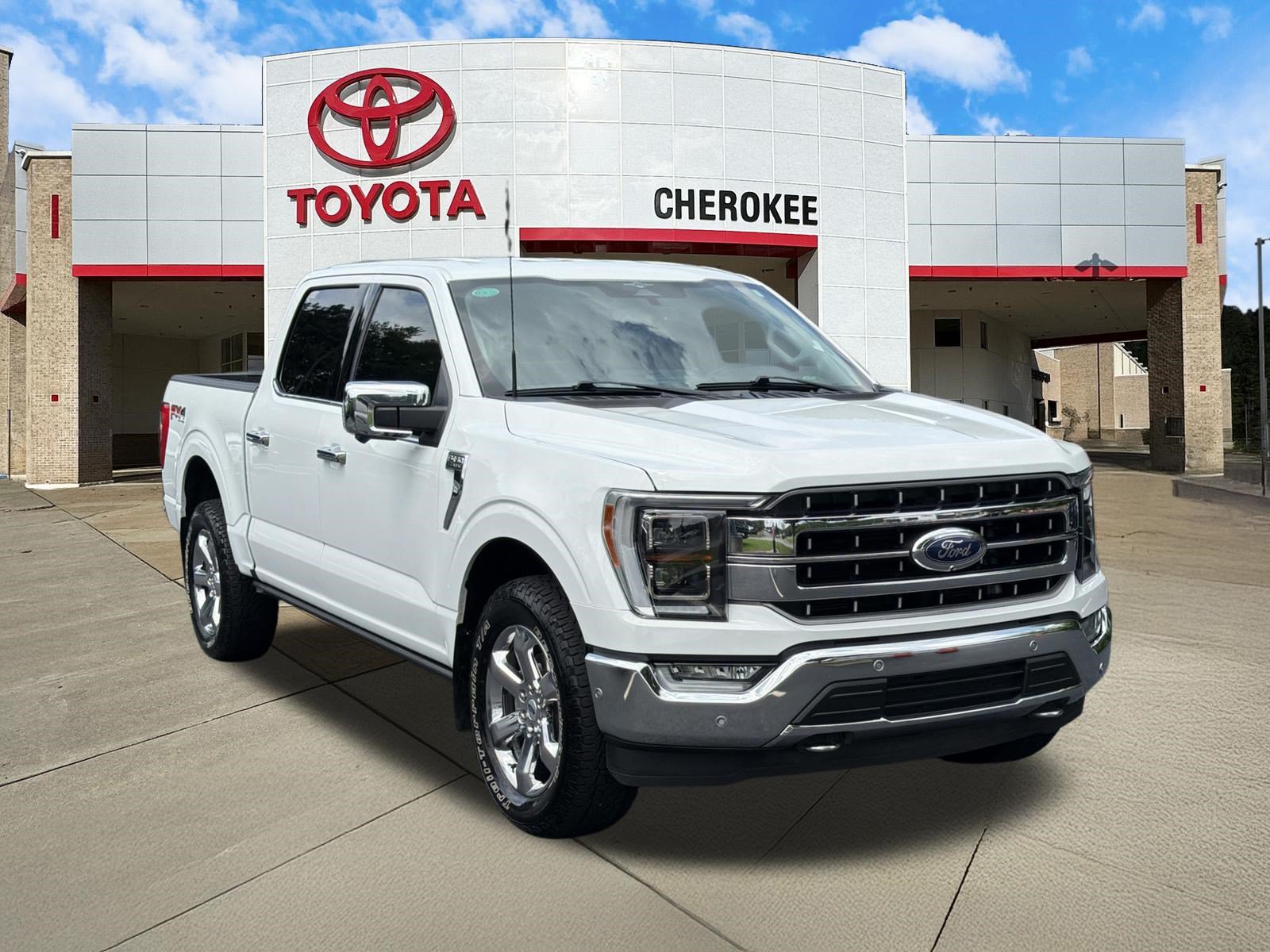 Used 2023 Ford F150 Lariat w/ Equipment Group 502A High AWD/4WD image 3