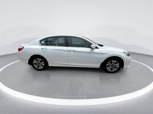 Used 2013 Honda Accord LX image 9