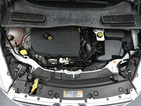 Used 2017 Ford Escape SE w/ Equipment Group 201A image 48