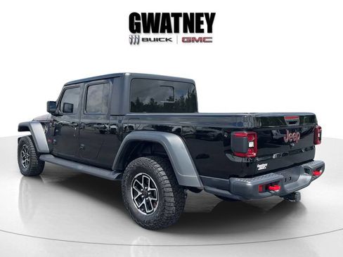 Used 2025 Jeep Gladiator Rubicon w/ Convenience Group AWD/4WD image 7