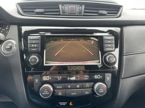 Used 2020 Nissan Rogue SV AWD/4WD image 24