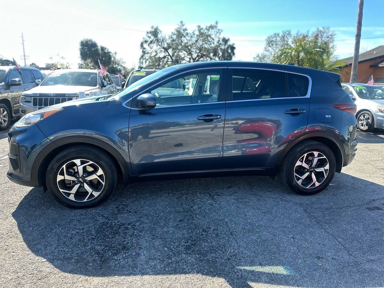 Used 2021 Kia Sportage LX FWD image 4