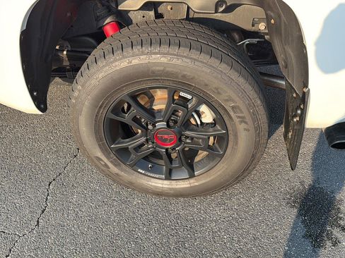 Certified 2020 Toyota Tundra TRD Pro AWD/4WD image 40