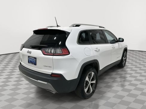 Used 2019 Jeep Cherokee Limited w/ Luxury Group AWD/4WD image 4