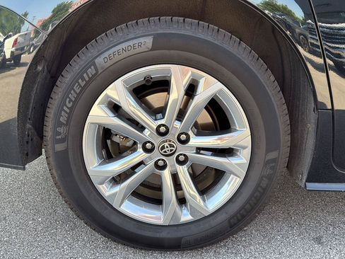 Used 2021 Toyota Sienna Platinum AWD/4WD image 14