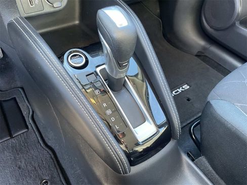 Used 2020 Nissan Kicks SV image 25