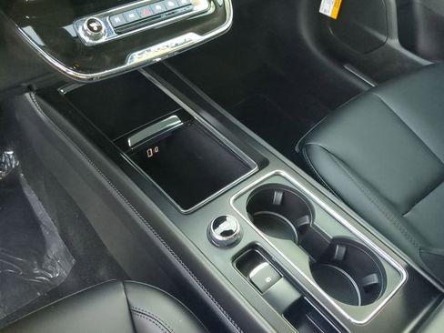 New 2026 Lincoln Corsair Premiere FWD image 20