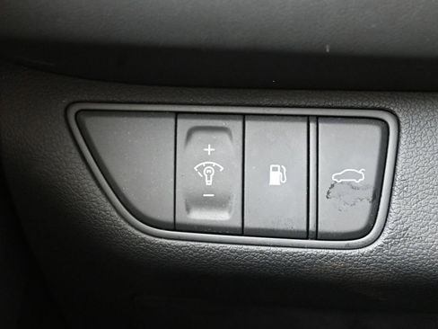 Used 2023 Genesis G70 3.3T w/ Sport Advanced Package image 24