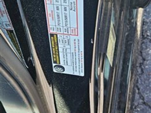 Used 2018 Nissan Leaf SV w/ SV Technology Package image 5