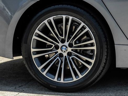 Used 2019 BMW 530i RWD image 55
