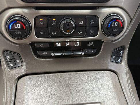 Used 2016 GMC Yukon XL Denali w/ Open Road Package AWD/4WD image 15
