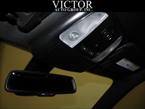 Used 2019 Dodge Charger R/T w/ Plus Group image 30