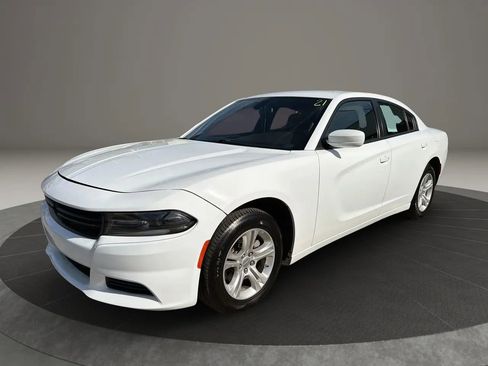 Used 2022 Dodge Charger SXT RWD image 1