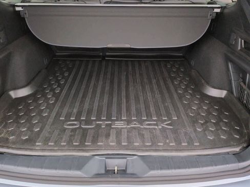 Used 2023 Subaru Outback Limited image 36