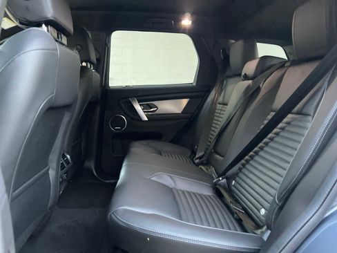 Used 2025 Land Rover Discovery Sport Dynamic SE image 16