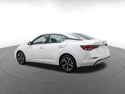 Used 2025 Nissan Sentra SV FWD image 6