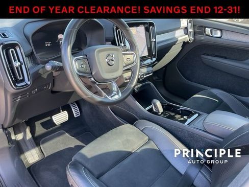 Certified 2021 Volvo XC40 P8 Recharge w/ Advanced Package image 26