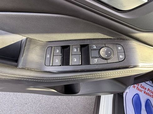 Certified 2022 Nissan Rogue SV w/ SV Premium Package image 13