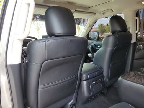 Used 2024 Nissan Armada Platinum w/ Captain's Chairs Package image 10