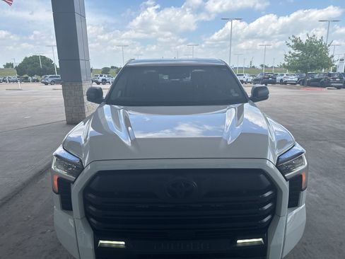 Used 2023 Toyota Tundra SR5 AWD/4WD image 31