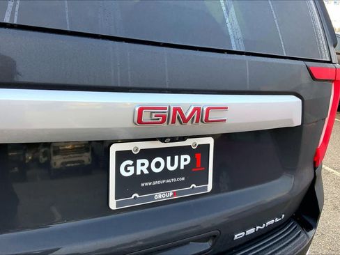 Used 2021 GMC Yukon Denali w/ Denali Ultimate Package image 9