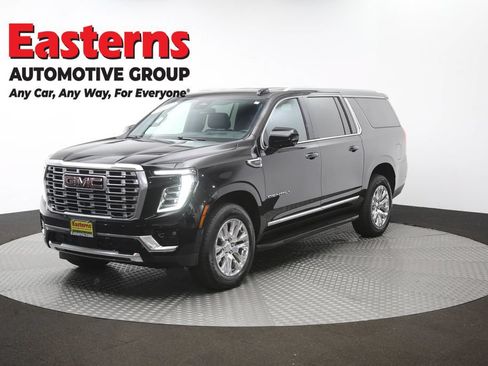Used 2025 GMC Yukon XL Denali AWD/4WD image 60