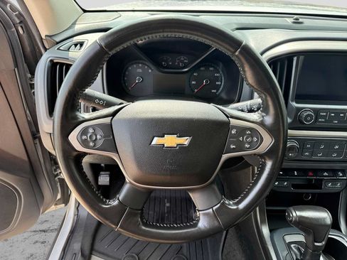Used 2017 Chevrolet Colorado Z71 AWD/4WD image 21