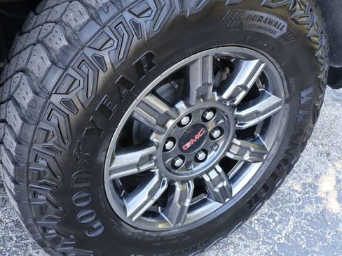 Certified 2024 GMC Sierra 1500 AT4X AWD/4WD image 40