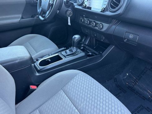 Used 2022 Toyota Tacoma SR image 14