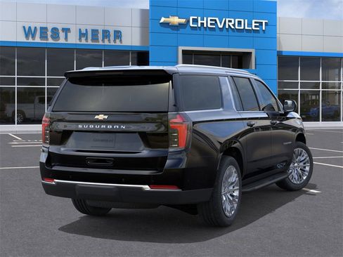New 2026 Chevrolet Suburban LS image 4
