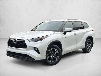 Used 2021 Toyota Highlander XLE