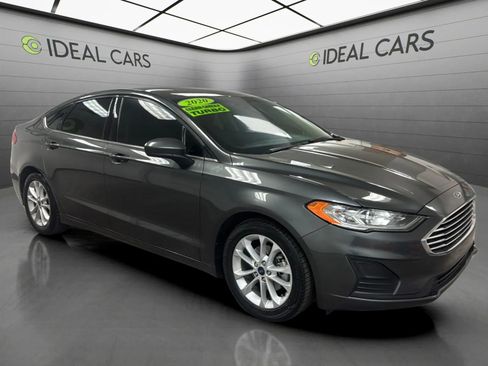 Used 2020 Ford Fusion SE FWD image 3