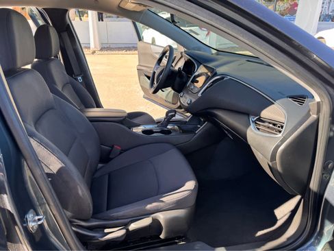 Used 2021 Chevrolet Malibu LT image 13