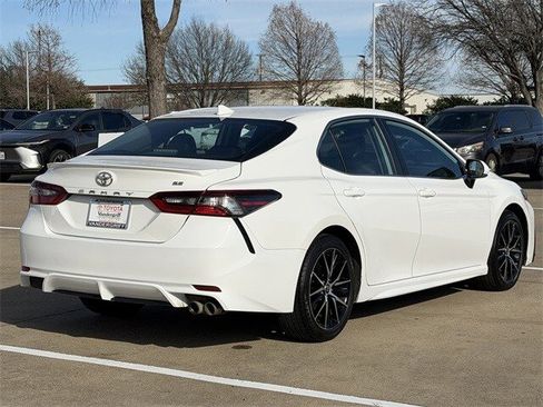 Certified 2023 Toyota Camry SE image 4