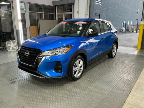 Used 2024 Nissan Kicks S FWD image 2