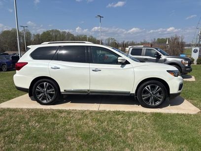 Used 2017 Nissan Pathfinder Platinum
