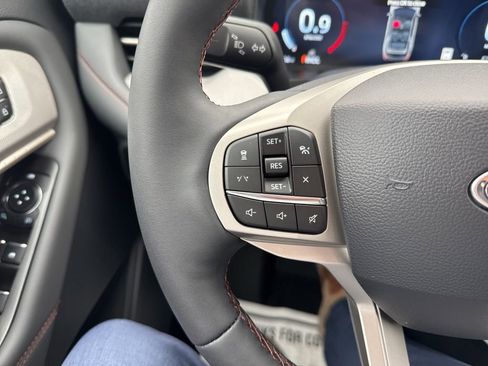 New 2026 Ford Explorer Active w/ Active Comfort Package image 11