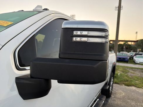 Used 2020 GMC Sierra 2500 Denali w/ Denali Ultimate Package AWD/4WD image 6